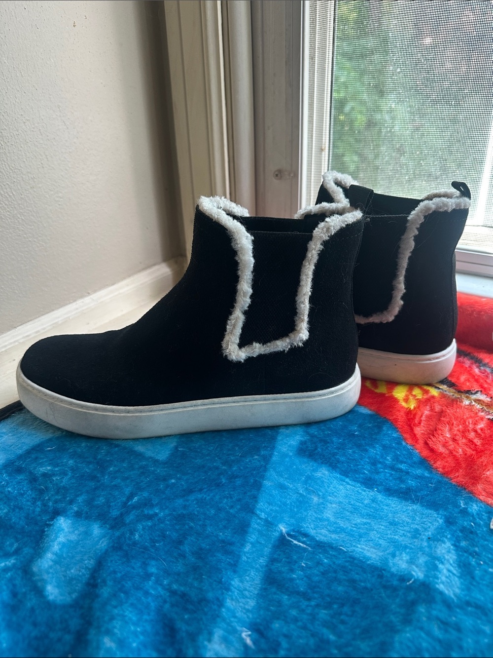 Lucky Brand Black Sherpa-Trim Ankle Booties